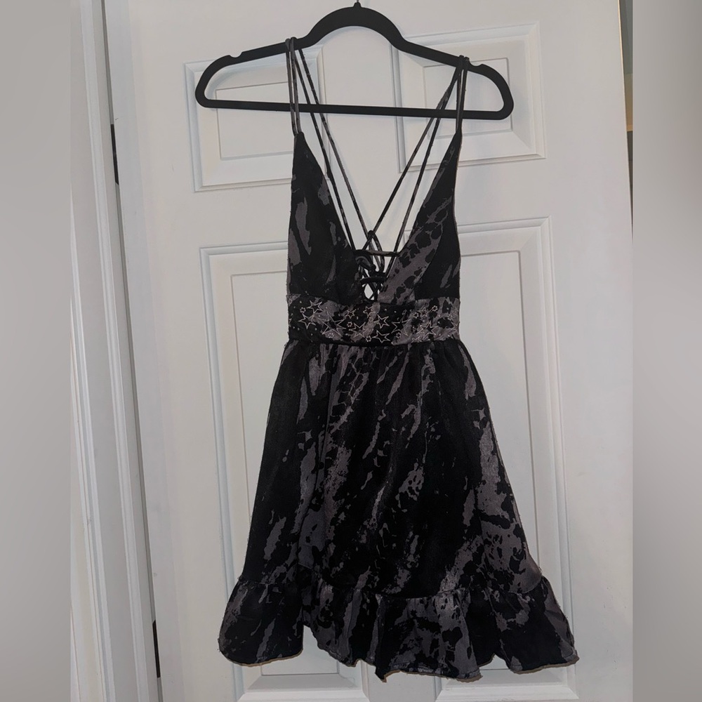 Urban Outfitters XS star embroidered strappy flowy mini dress